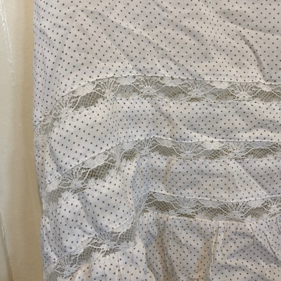 White Lacey Tank Top - Picture 2 of 3